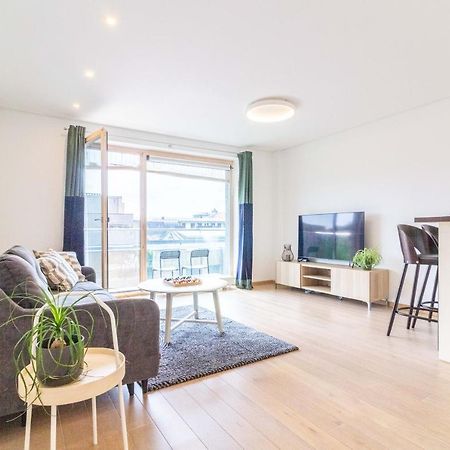 Cohost I Sunny Center Apt, Covered Parking, Balcony & Self Check-In Kaunas Bagian luar foto