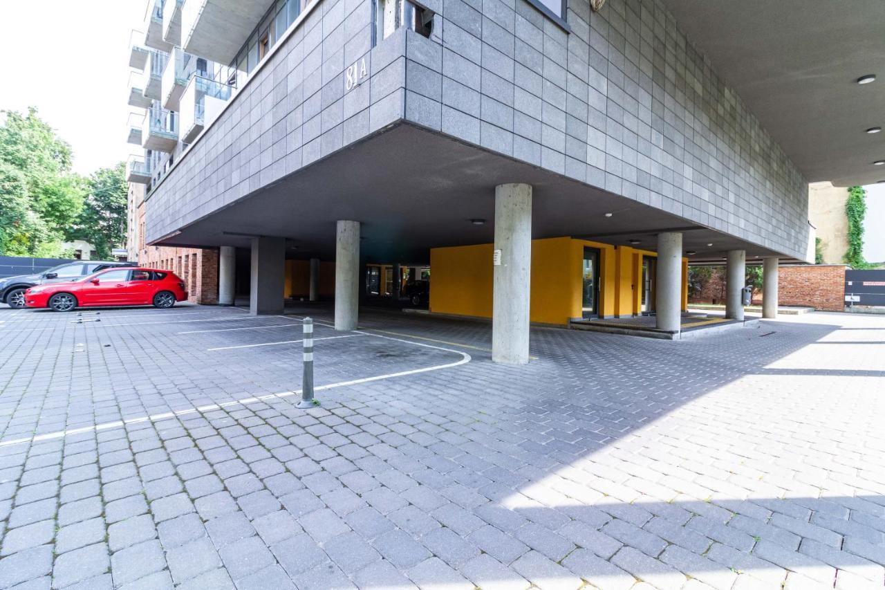 Cohost I Sunny Center Apt, Covered Parking, Balcony & Self Check-In Kaunas Bagian luar foto