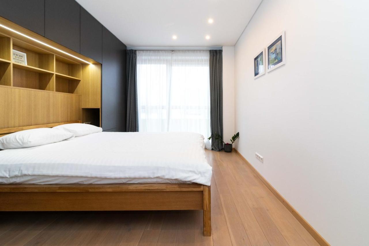 Cohost I Sunny Center Apt, Covered Parking, Balcony & Self Check-In Kaunas Bagian luar foto