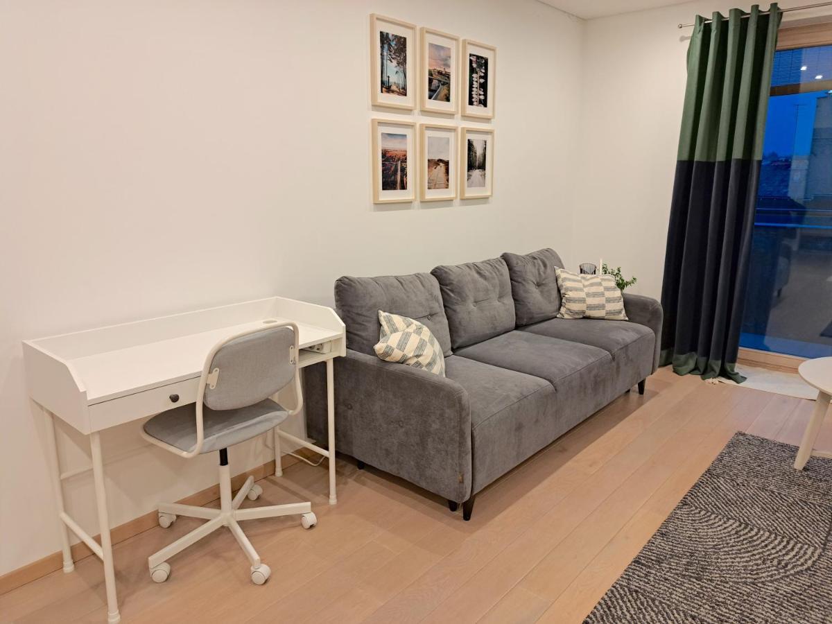 Cohost I Sunny Center Apt, Covered Parking, Balcony & Self Check-In Kaunas Bagian luar foto